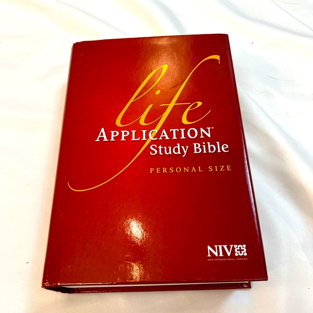 Life application study Bible personal size